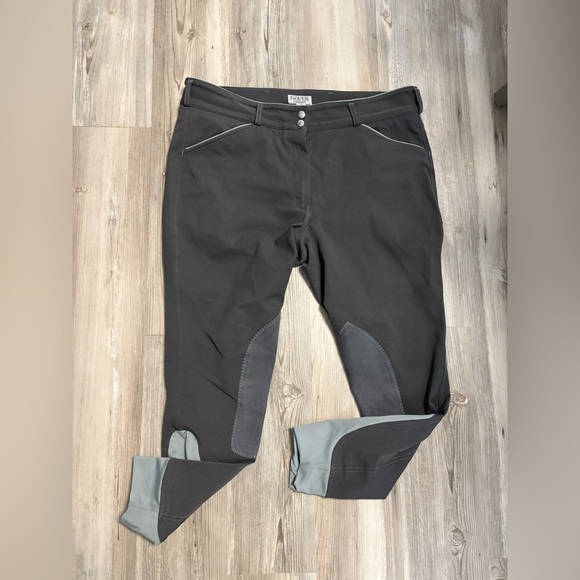 Dover Saddlery Size 34 grey equestrian riding pants waist 38” hip 41” inseam27